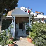 Parva Port Homestay *