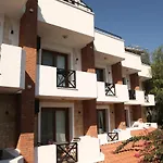 Homestay Parva Port