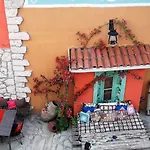 Homestay Parva Port